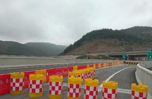 Mengwenyan expressway maintenance in Yunnan